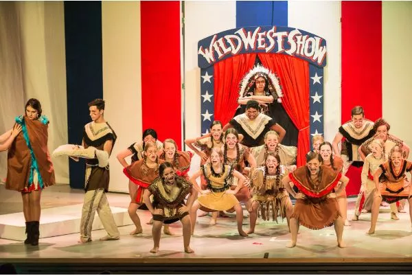 Wild-West-Show-Szene aus Annie get your gun der Südpfalzlerchen